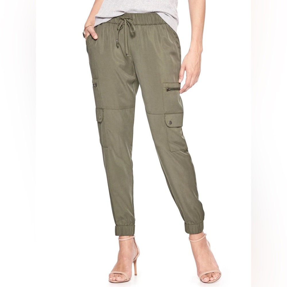 Banana Republic Tencel Cargo Jogger Steel Green Size XS